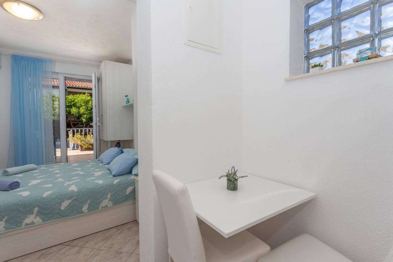 Apartments Nona 1 Хвар Екстер'єр фото