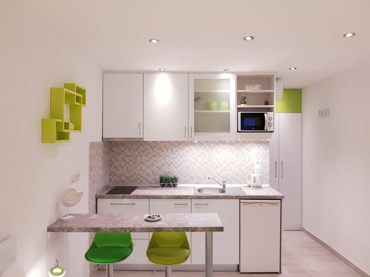 Apartments Nona 1 Хвар Екстер'єр фото
